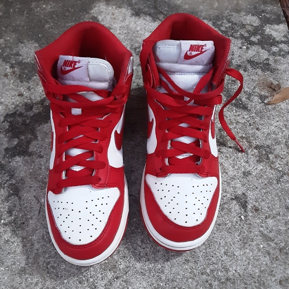 Nike Dunk high Championship Red 4.5 y - Picture 3 of 6
